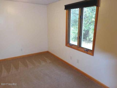 14612 Rangeline, Buchanan, MI 49107 photo 12