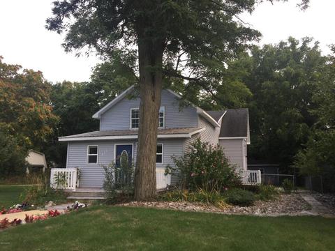 411 E Spring St, Whitehall, MI 49461 photo 2