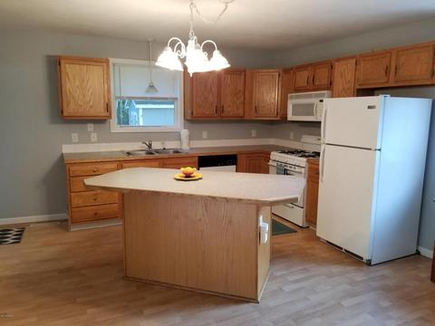 411 E Spring St, Whitehall, MI 49461 photo 5