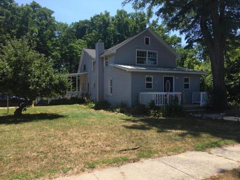411 E Spring St, Whitehall, MI 49461 photo 3