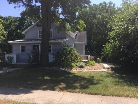 411 E Spring St, Whitehall, MI 49461 photo 4