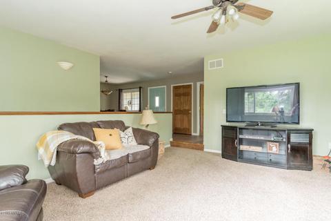 55601 55th St, Lawrence, MI 49064 photo 9