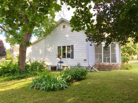 121 E Walnut St, Carson City, MI 48811 photo 35