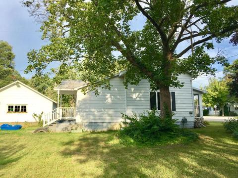 121 E Walnut St, Carson City, MI 48811 photo 34