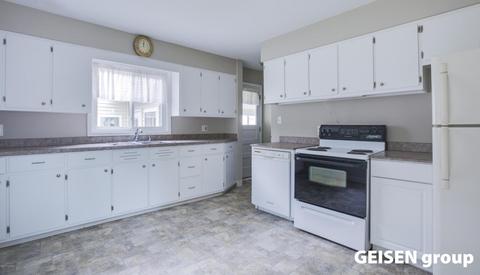 847 Harrison St, Belding, MI 48809 photo 6