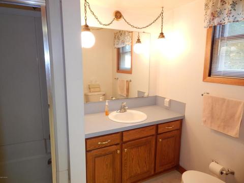60 E Mark St, Sparta, MI 49345 photo 6