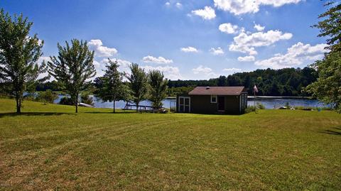 3095 Shamrock Ct, Gladwin, MI 48624 photo 7