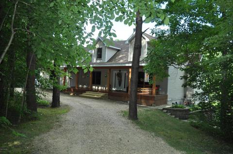 1154 46th St, Pullman, MI 49450 photo 1