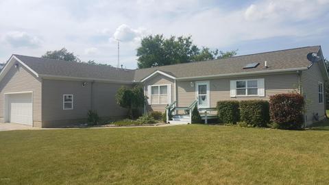 733 E Grant, Bronson, MI 49028 photo 1