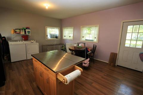 325 W Fourth St, Constantine, MI 49042 photo 5