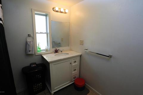 325 W Fourth St, Constantine, MI 49042 photo 12