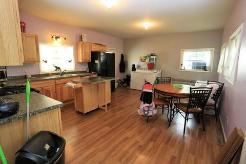 325 W Fourth St, Constantine, MI 49042 photo 4