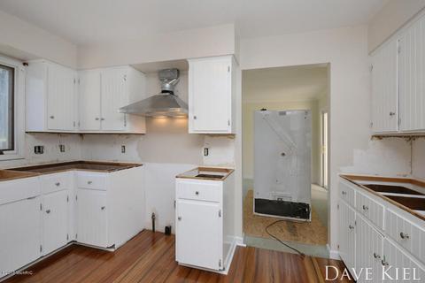 7641 Apple Hill Ct SE, Ada, MI 49301 photo 9