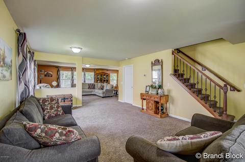 1644 Hamlet Dr, Lowell, MI 49331 photo 5