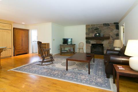724 Wright Ln, Marshall, MI 49068 photo 6