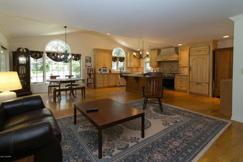 724 Wright Ln, Marshall, MI 49068 photo 12