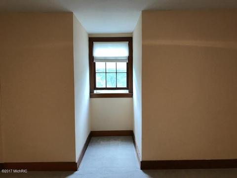 322 E Spruce, Marshall, MI 49068 photo 23