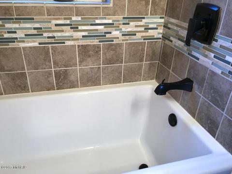 322 E Spruce, Marshall, MI 49068 photo 19