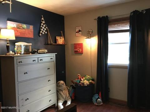 1042 Rose St, Marshall, MI 49068 photo 18