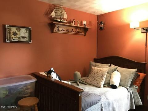1042 Rose St, Marshall, MI 49068 photo 16
