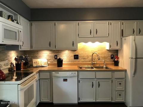 1042 Rose St, Marshall, MI 49068 photo 9