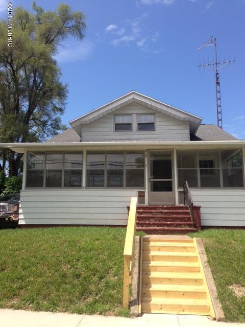 215 Spring St, Three Rivers, MI 49093 photo 1