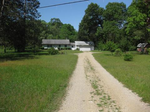 6750 Marsh Rd, Plainwell, MI 49080 photo 2