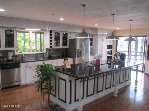 5704 Ridge Dr, Reading, MI 49274 photo 6