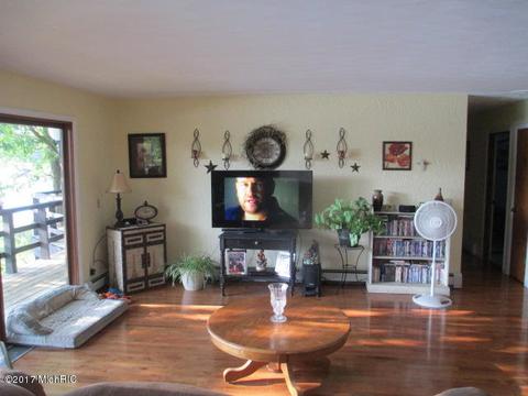 5704 Ridge Dr, Reading, MI 49274 photo 9