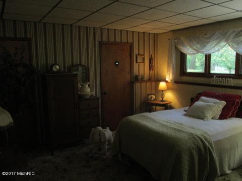 5704 Ridge Dr, Reading, MI 49274 photo 14