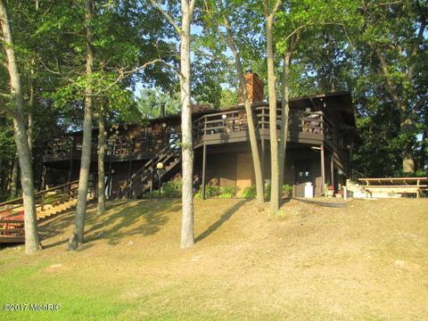 5704 Ridge Dr, Reading, MI 49274 photo 1