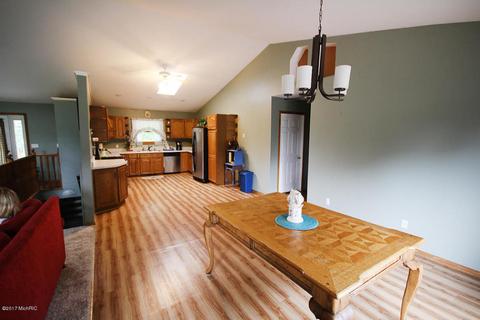 811 E Park Dr, Niles, MI 49120 photo 28