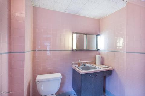 129 Highland Dr, Jackson, MI 49201 photo 17