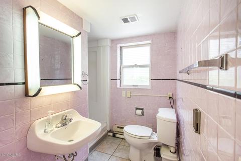 129 Highland Dr, Jackson, MI 49201 photo 3