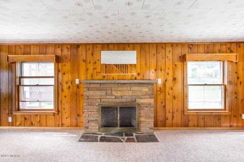 129 Highland Dr, Jackson, MI 49201 photo 4