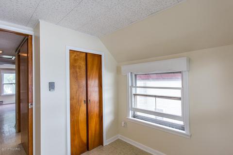129 Highland Dr, Jackson, MI 49201 photo 24