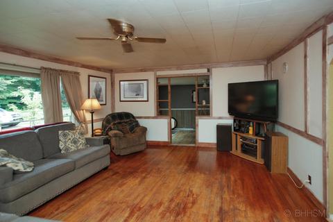 1159 44th St, Pullman, MI 49450 photo 2