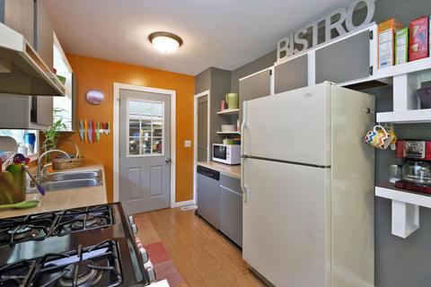 255 13th St, Plainwell, MI 49080 photo 7