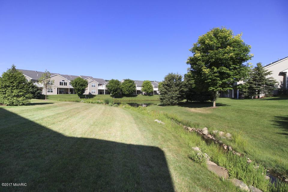  8854 Oak Meadow Cv, Portage, MI 49024 photo 4