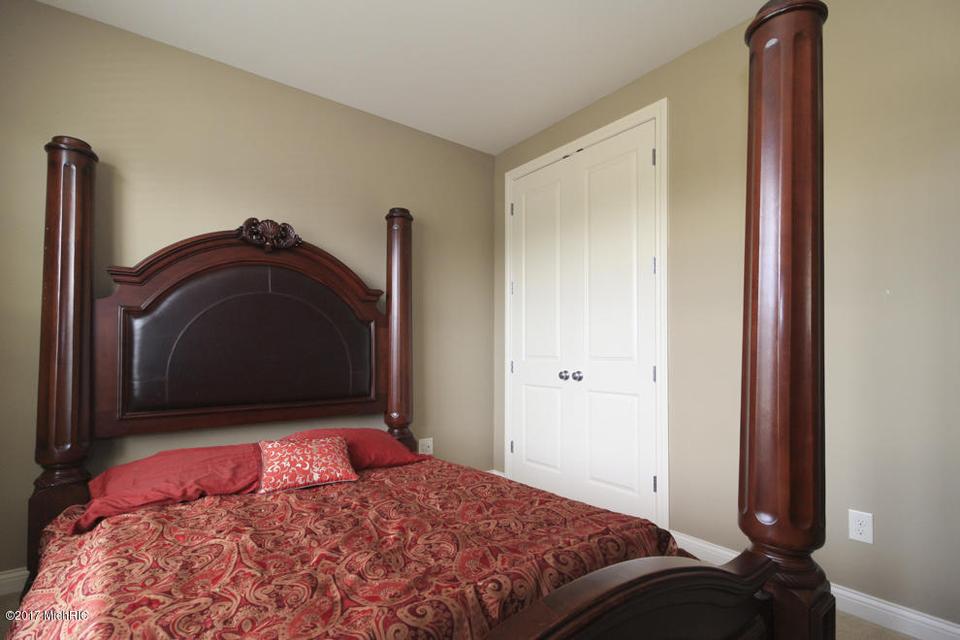  8854 Oak Meadow Cv, Portage, MI 49024 photo 22