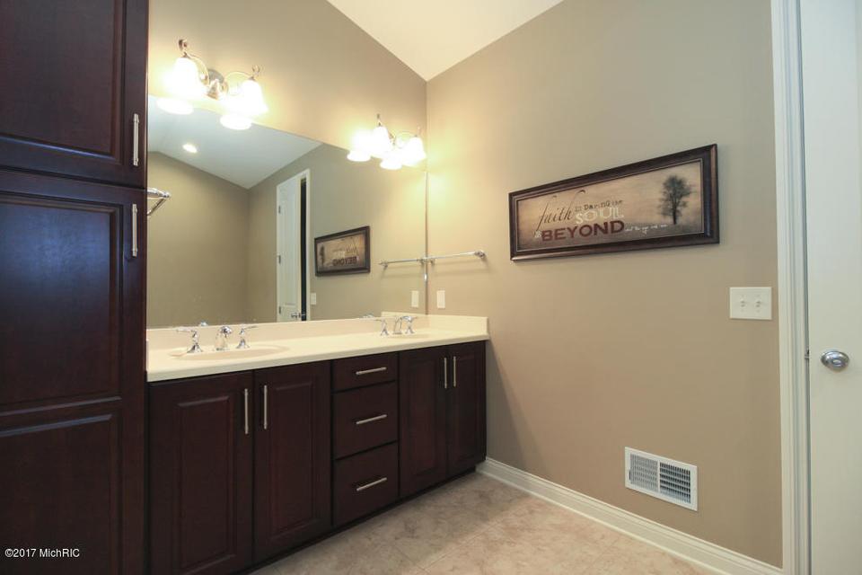  8854 Oak Meadow Cv, Portage, MI 49024 photo 20