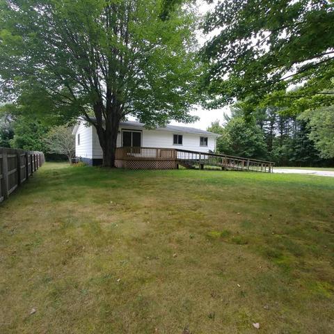 1310 Warner St, Whitehall, MI 49461 photo 8