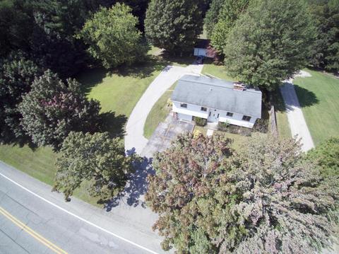 1310 Warner St, Whitehall, MI 49461 photo 2