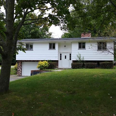 1310 Warner St, Whitehall, MI 49461 photo 1