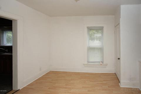 890 E Michigan Ave, Marshall, MI 49068 photo 9