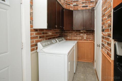 890 E Michigan Ave, Marshall, MI 49068 photo 11