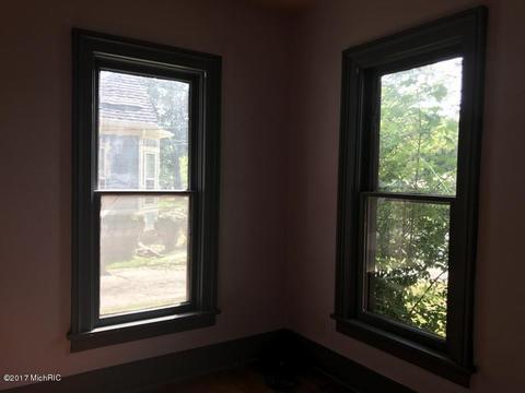 717 E Prospect St, Marshall, MI 49068 photo 9