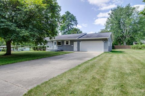 311 Madison St, Bellevue, MI 49021 photo 1