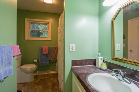 507 Edgeworthe Dr SE, Ada, MI 49301 photo 13