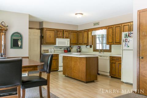 1745 Broadview Dr, Jenison, MI 49428 photo 12